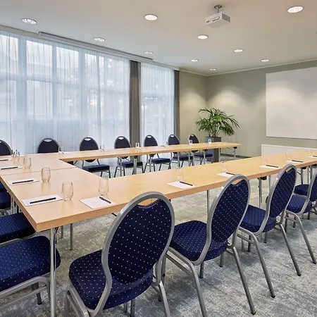 Courtyard By Marriott Dortmund-2